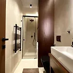 Amary's טיראנה