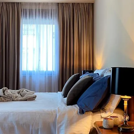 Amary's * Тирана