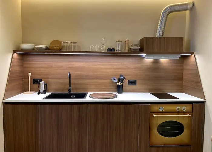 Amary's * Тирана